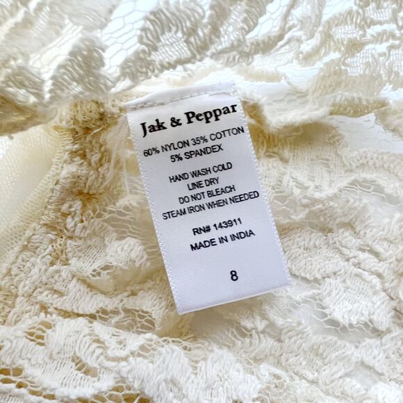 Jak & Peppar Cream Lace Top - Picture 4 of 6